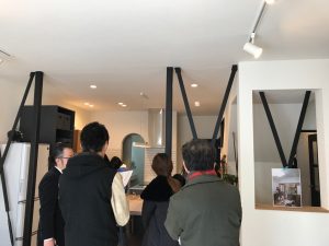 AD7E372F-F864-42AD-8DE8-453ED5D46699