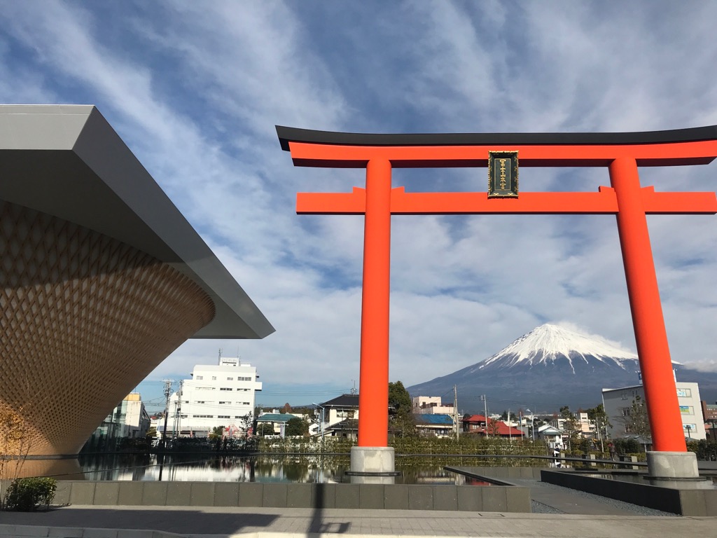 忘年会旅行2018♪①〜静岡・坂茂建築・富士山世界遺産センター〜