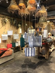 66107E01-4AB2-4E01-9A7C-A5DCA66919DE