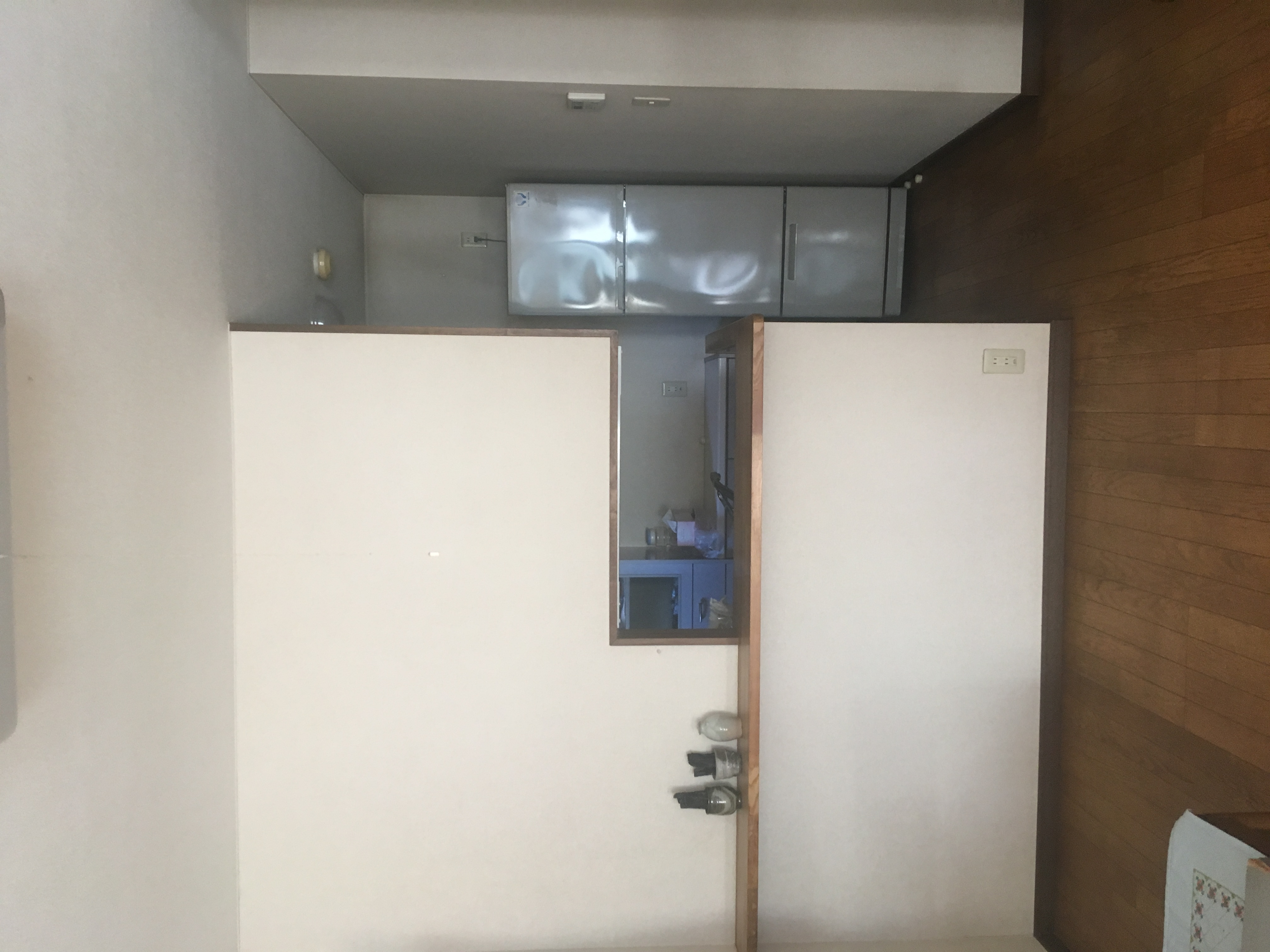 大きく間取りを変えなくても暮らしやすく！２世帯住宅のワンフロアをリフォームbefore→after〜造作洗面:実験用シンク・タイル天板〜