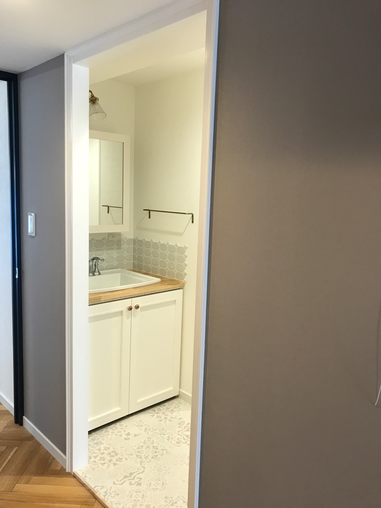 クラシカルなお家出来ました❁︎造作洗面編