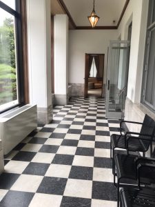 26DCF2D7-4432-45F5-BD66-6F36F15421AF