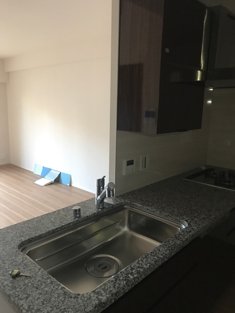 新築リノベ①〜キッチンを脱着せずにイメージチェンジ