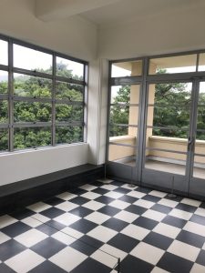 8560C76A-0A03-4650-8740-E4E646B024FA