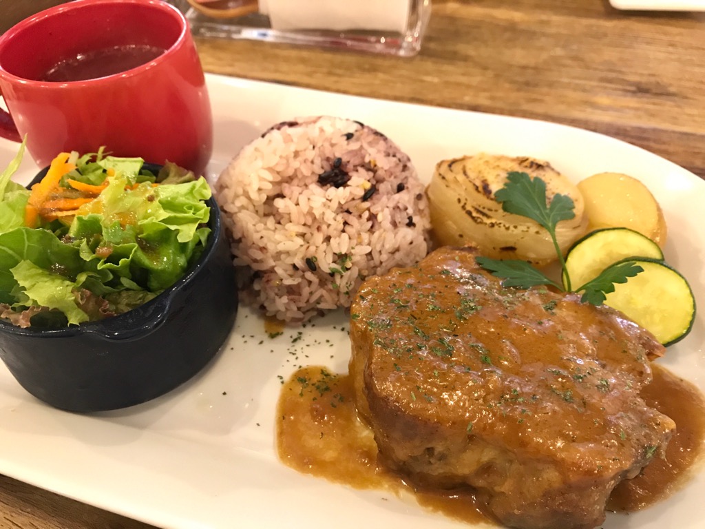 お花屋さんプロデュースのレストラン❁︎〜the Flower Apartment〜