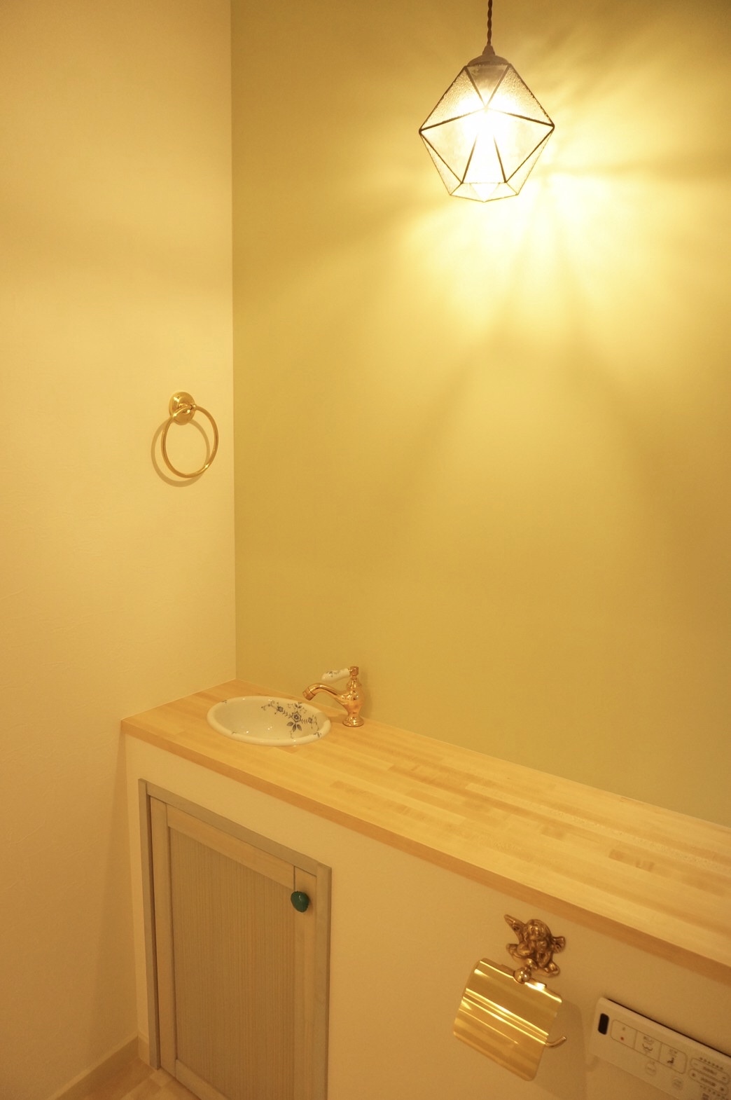 トイレの手洗器造作