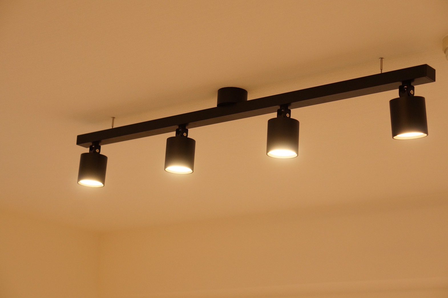 奥様の趣味のお部屋・ピアノ室を作りました♬