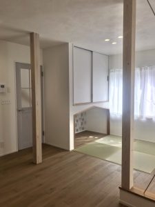 72926030-6B9F-45E0-BB9E-A5F3BD7B7134