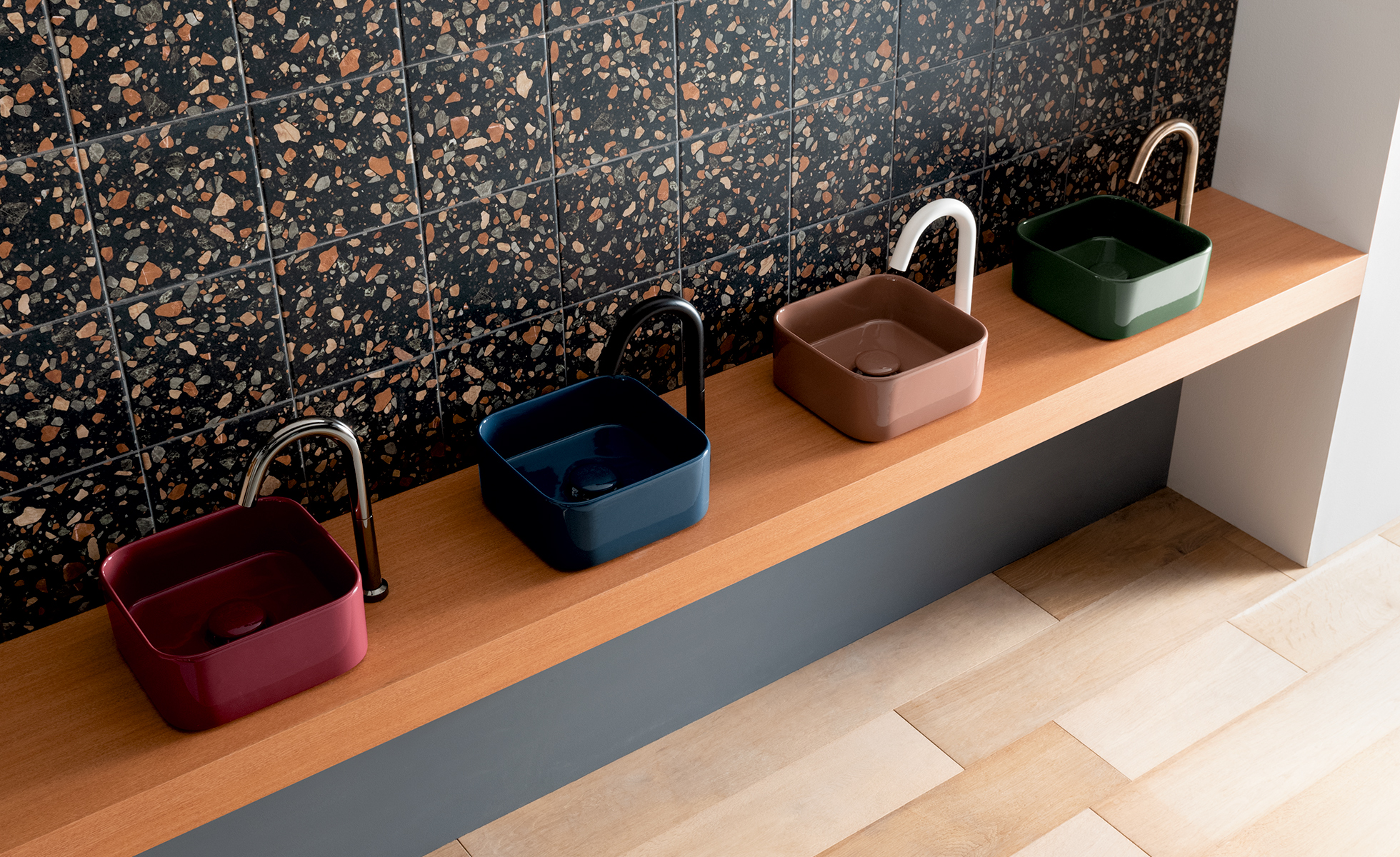 LOHASstudio新宿店・3月のディスプレイ♪