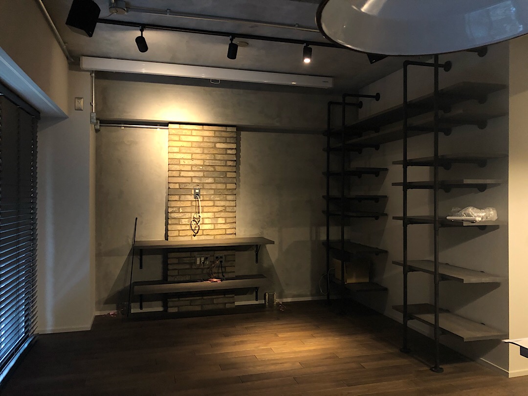 インダストリアル