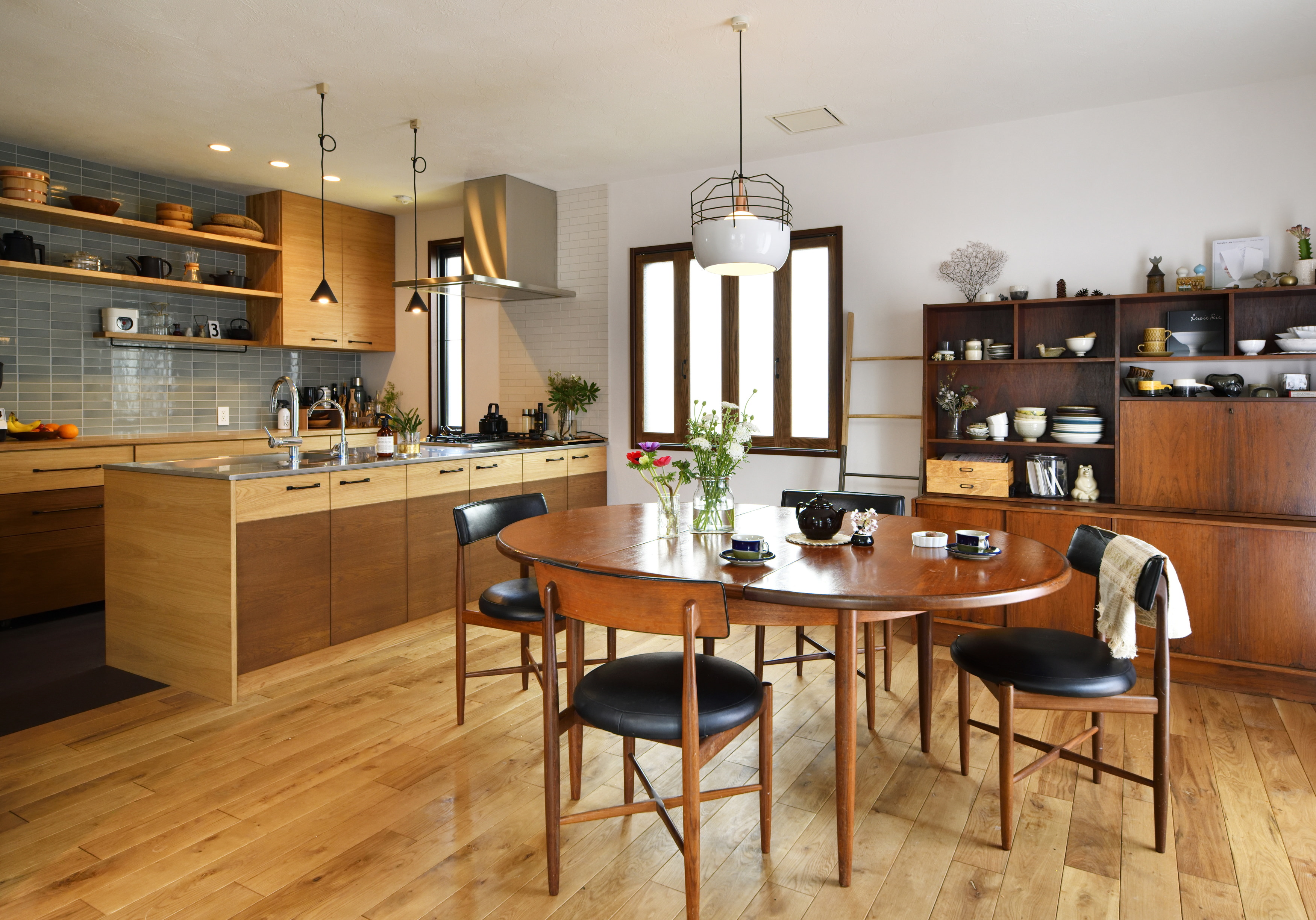 No.583 『ニュアンスカラーで作る創造力豊かな住まいへ』