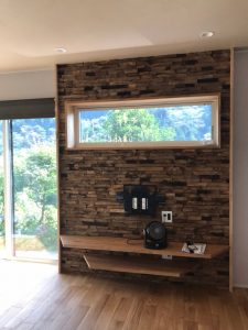 82EA75A2-C292-4355-8E0F-5AA35515E9AF