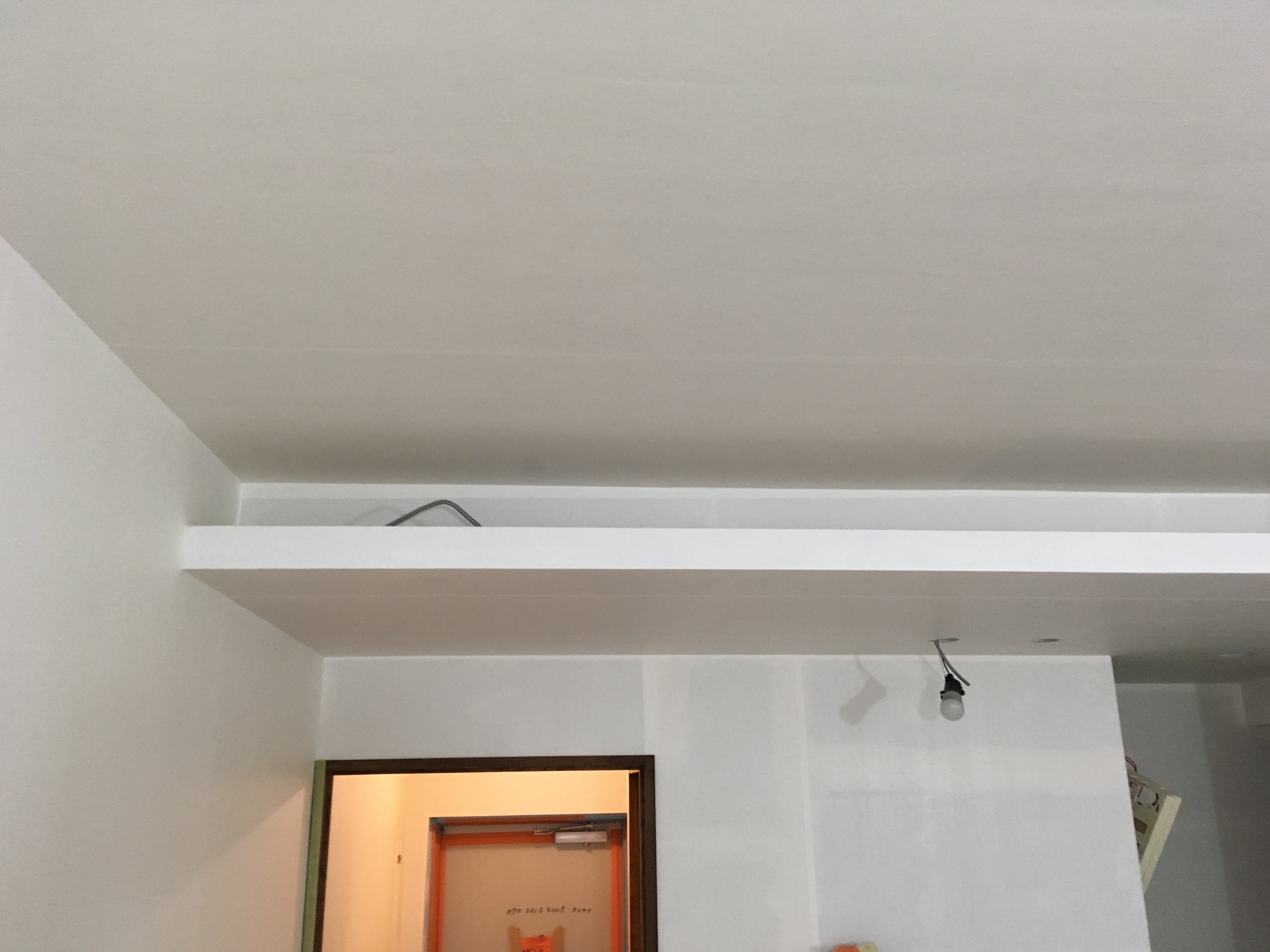 間接照明、造作中！