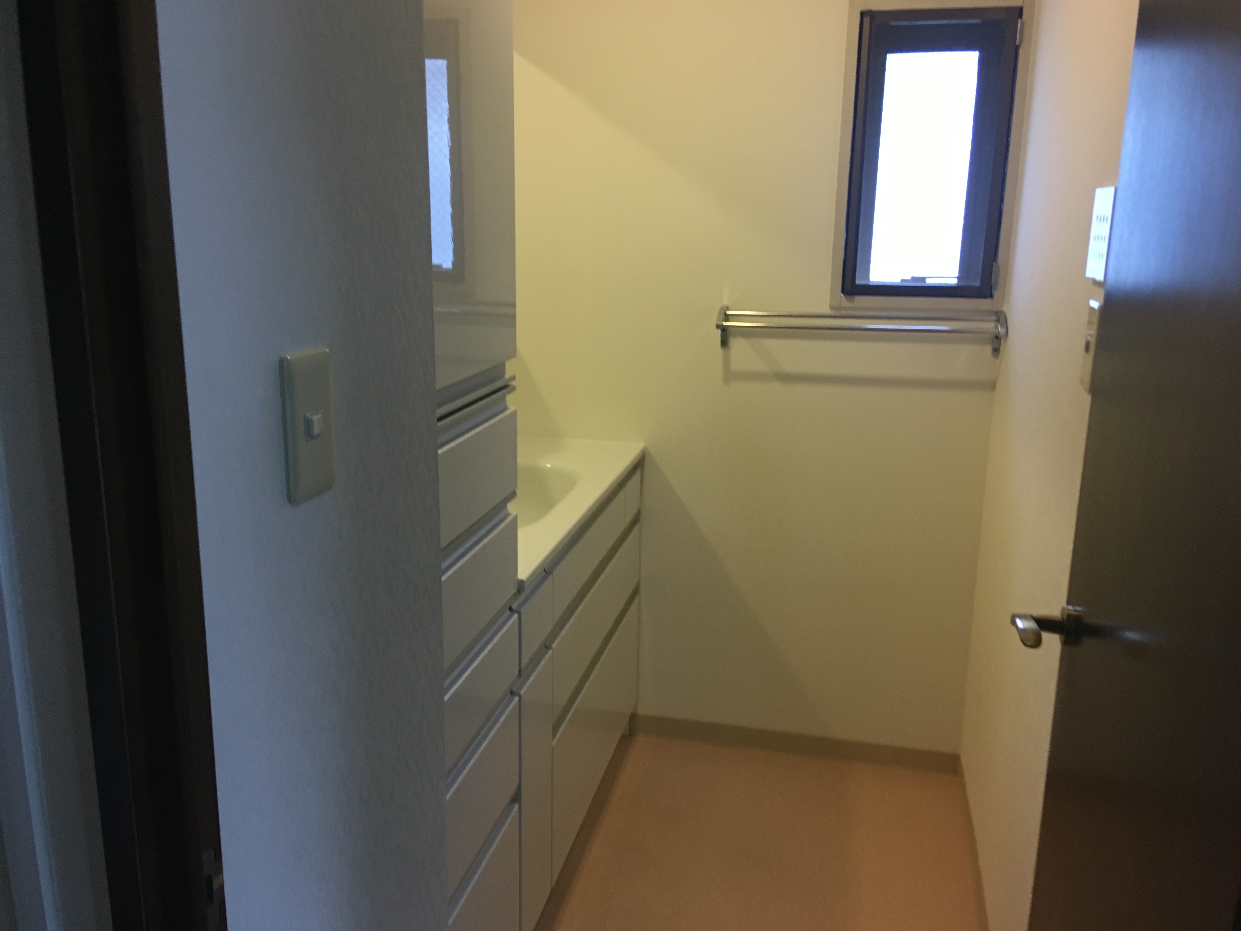 トイレに造作の手洗い