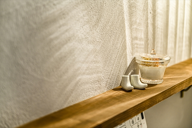 施工事例：奥行11センチの造作カウンター