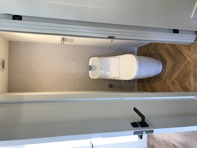 施工事例：ヘリンボーン柄のクッションフロア