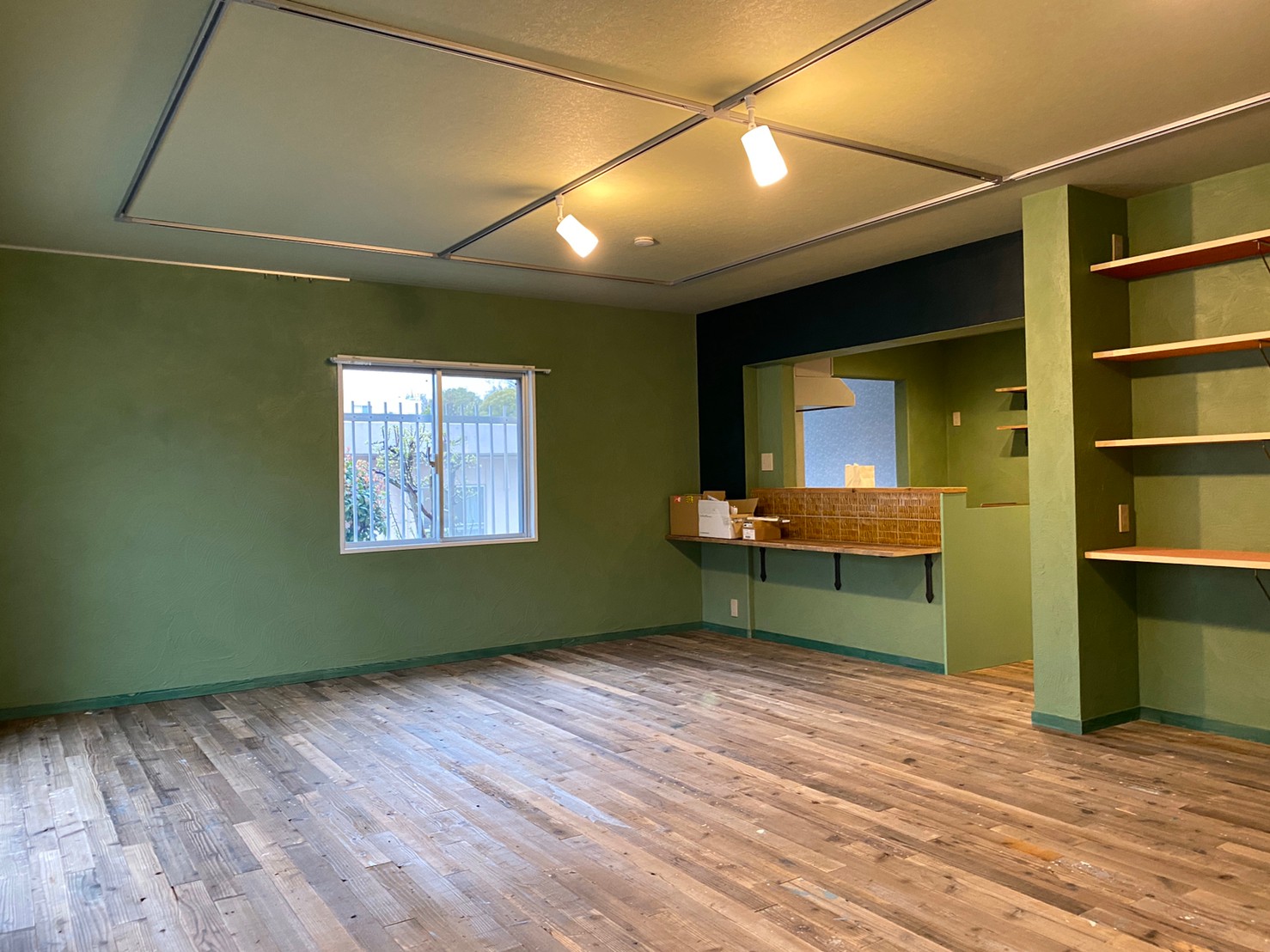 施工事例：グリーンの珪藻土