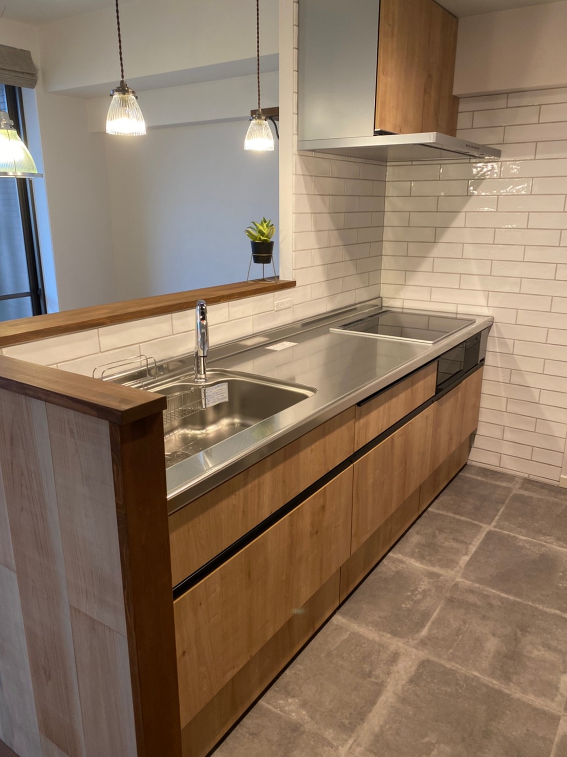 施工事例：キッチンとカップボード、同じメーカーで揃えなくてもいいんです♪