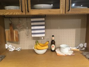 1AB300CC-9FE3-4B6A-8ED8-3DABA401B864