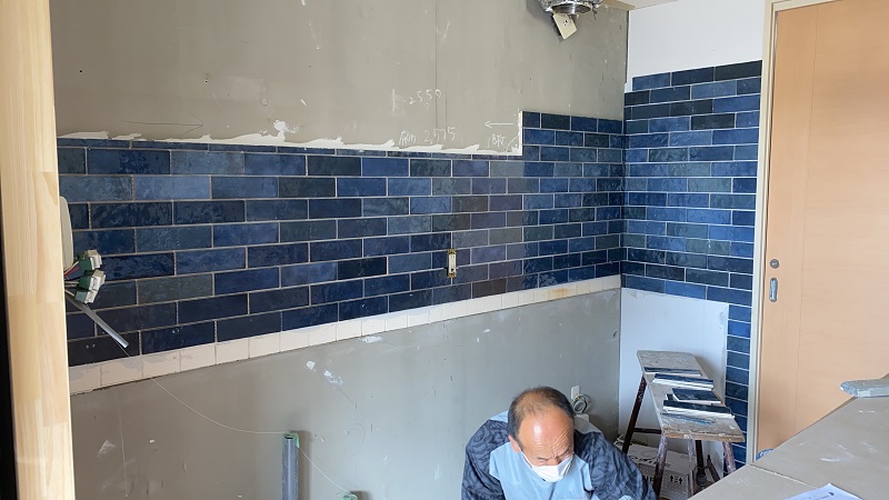 キッチン:タイルで素敵な空間へ＾＾②