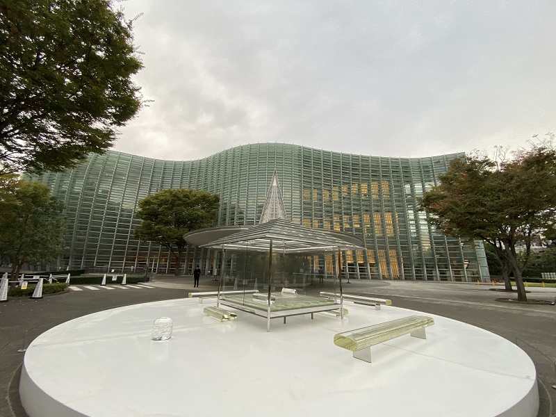 光の透過　美しい　国立新美術館