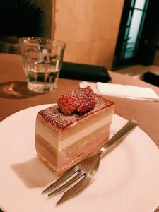 7E1EC577-1DBE-49D1-AAFE-07FAAF64BE3F