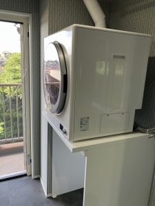 4538F753-5221-4B8C-8868-EE8EF470483F