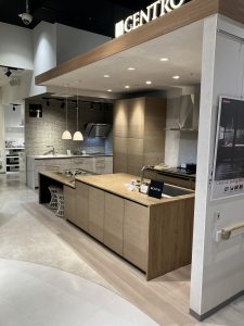 CD98EB17-2A23-4801-898E-BE90E0045481