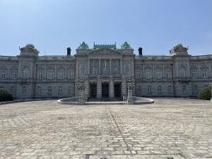 7606A25A-4067-42B5-969C-1852BE021325