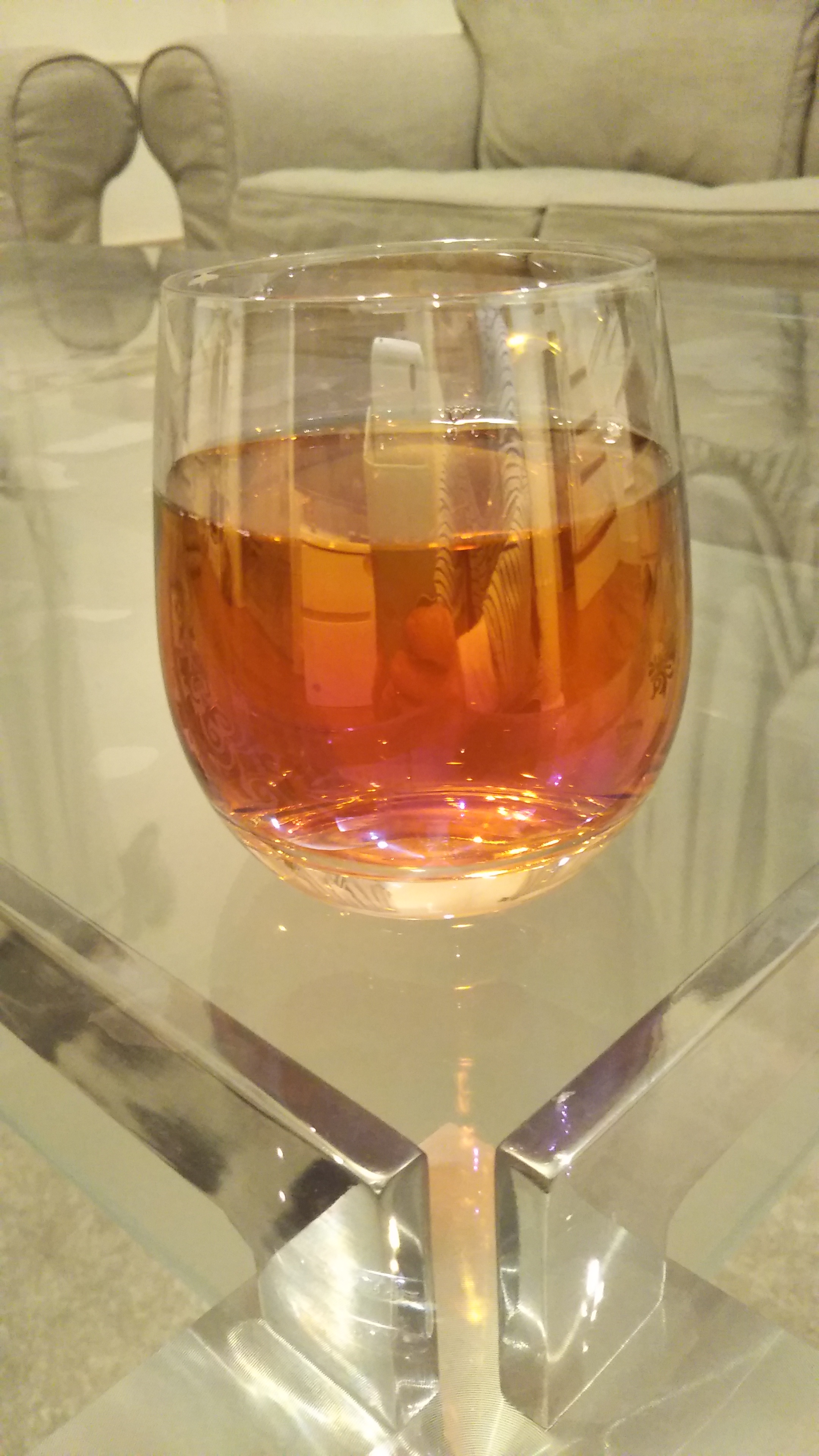 3COINSのオーロラグラス