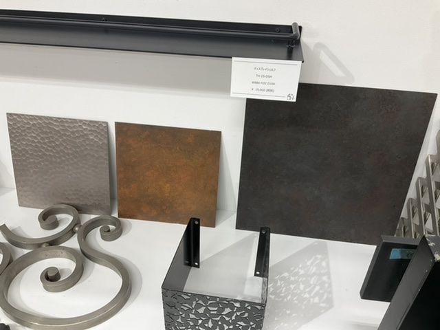 444＋Hのショールームにお邪魔しました