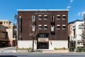 90779401-C15F-438A-8ED5-E16C30579A7A