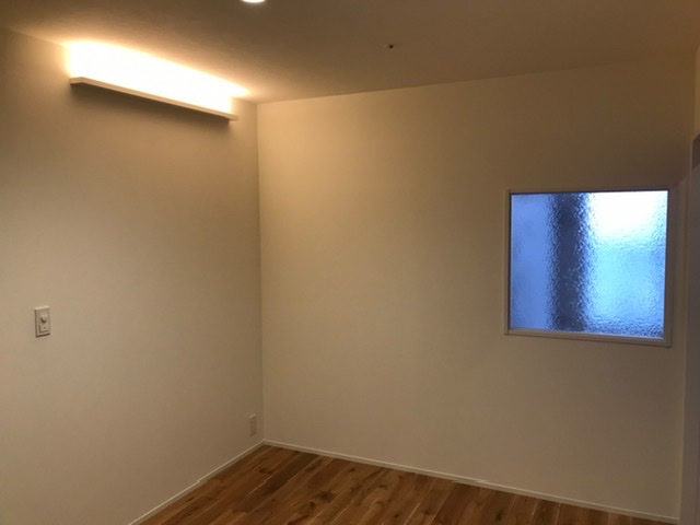 7F5A50DE-E4B3-4F3F-AADA-BBDC792F89D5