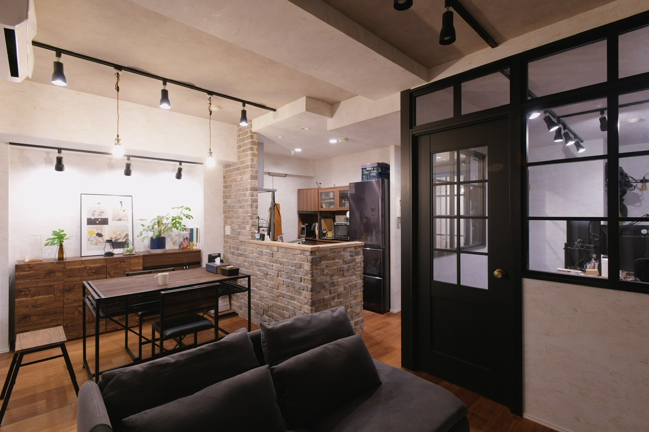 CD1E73C3-BA10-4553-9636-15503F5E9B9B