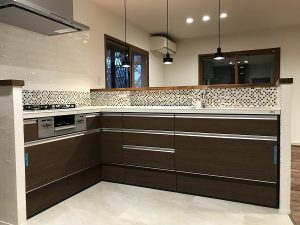 BB2A1E2F-B190-452B-A445-02C8ECB8B603