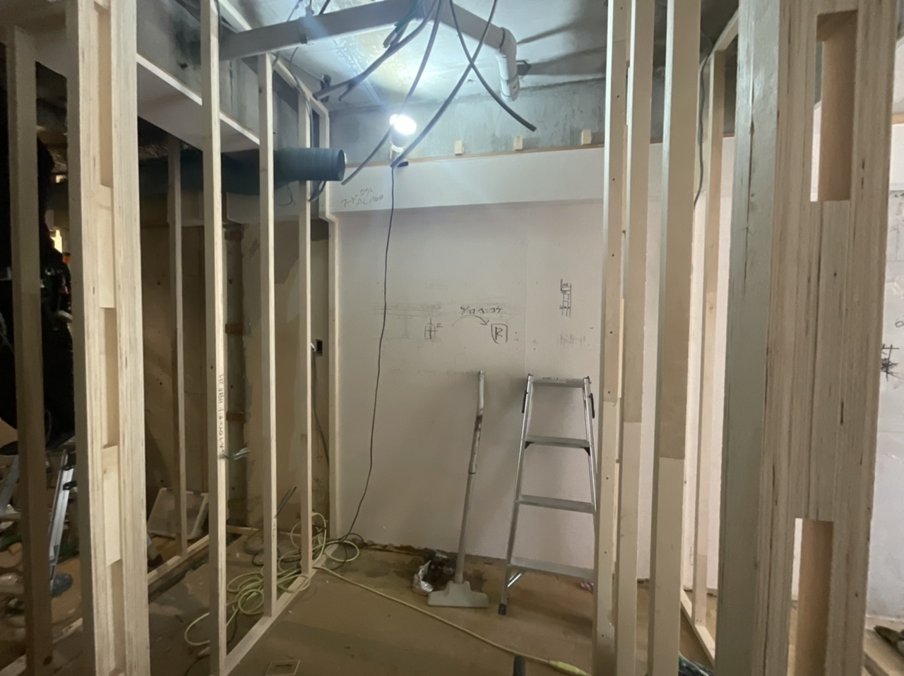 進行中現場でのお打ち合わせ①