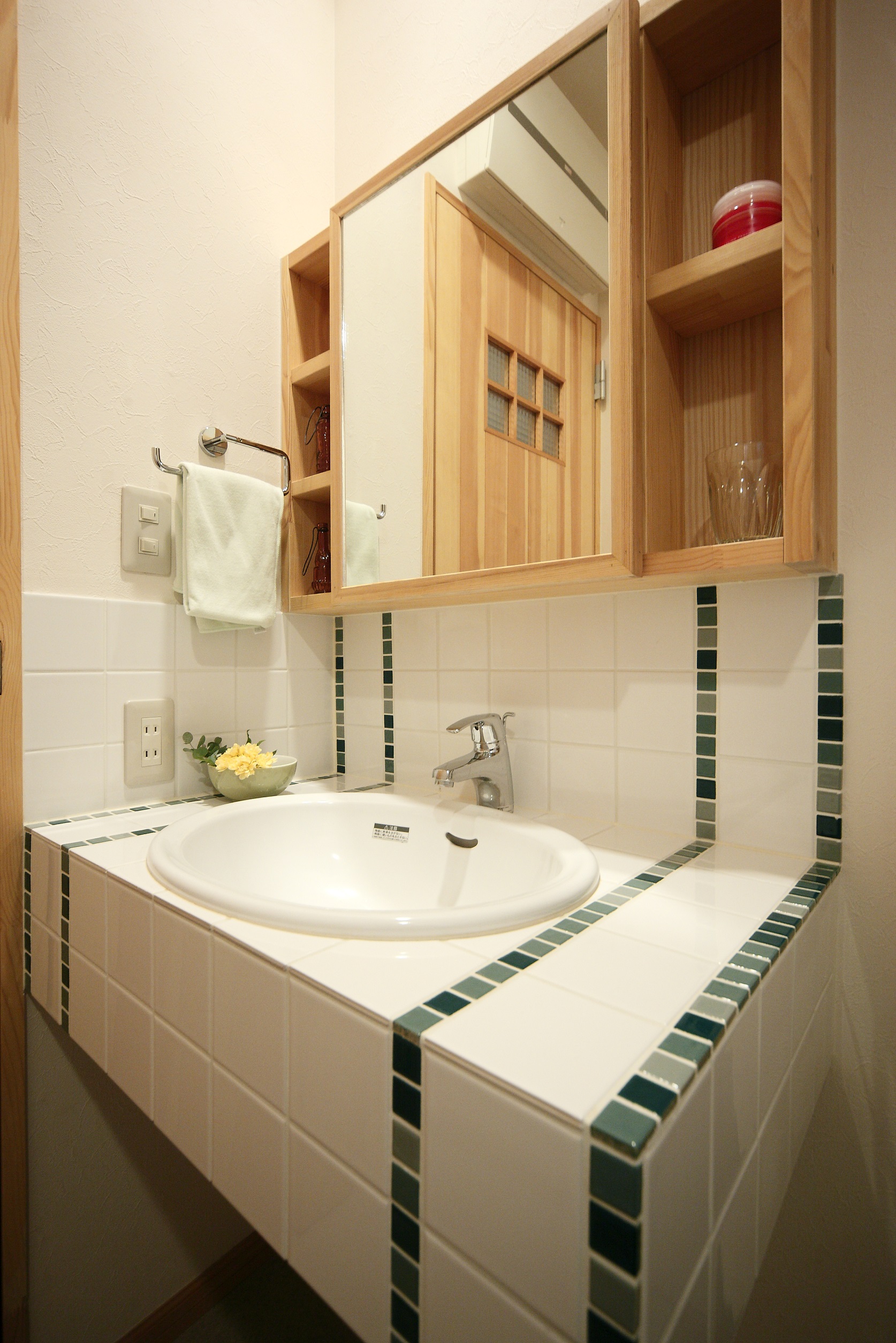 タイルで彩る洗面台