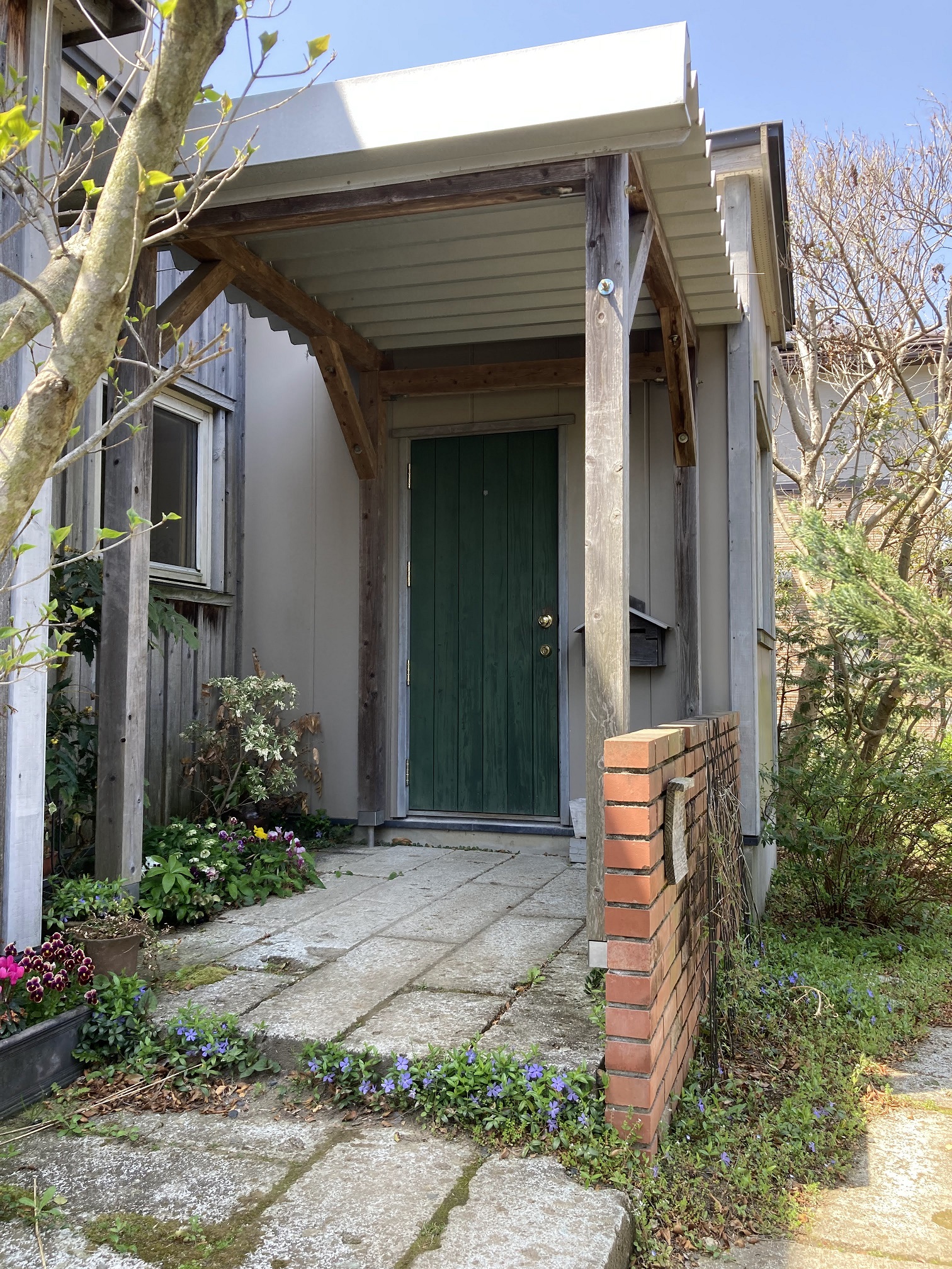 お洒落な玄関ポーチ