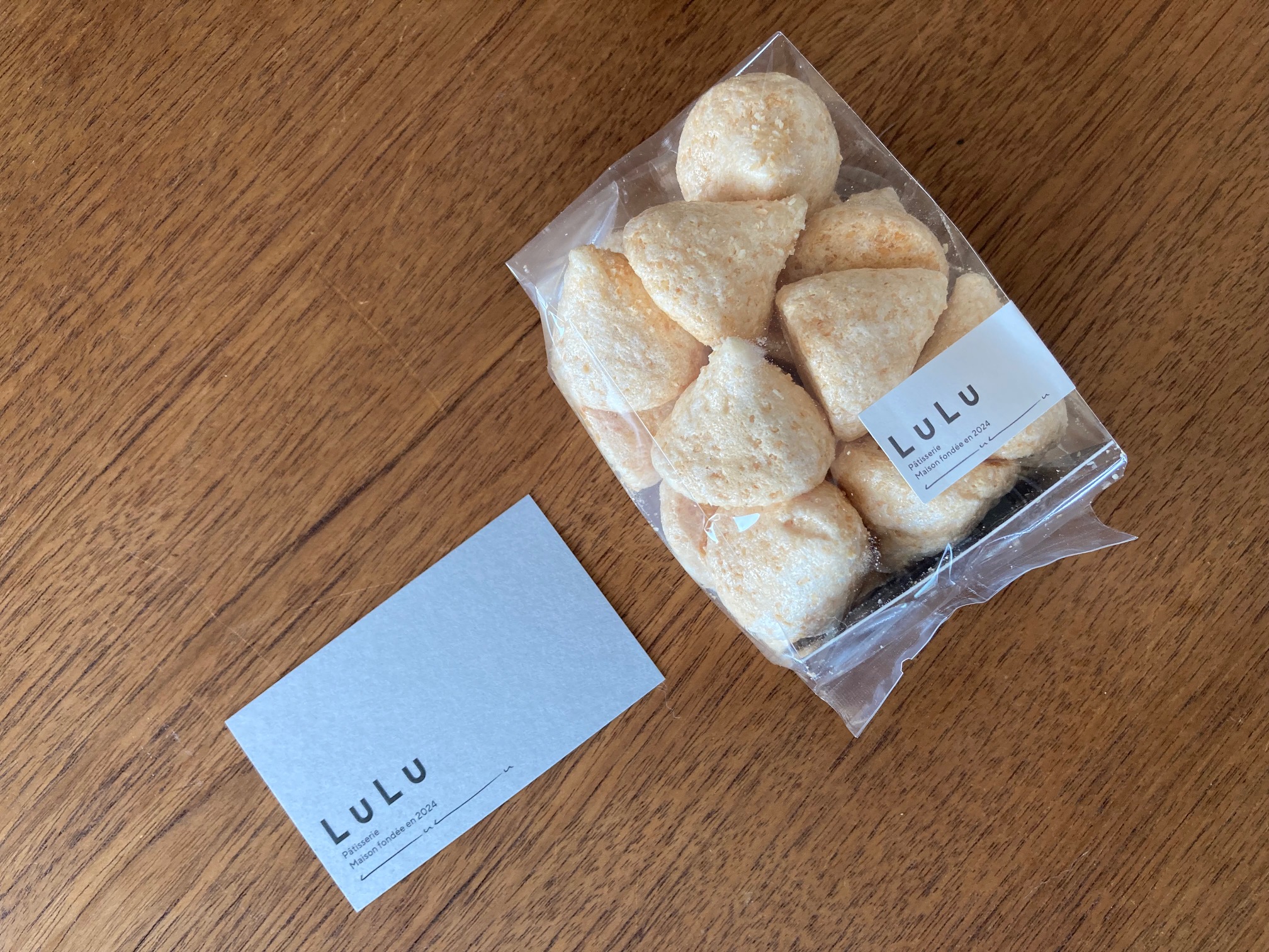 芸術的なケーキ