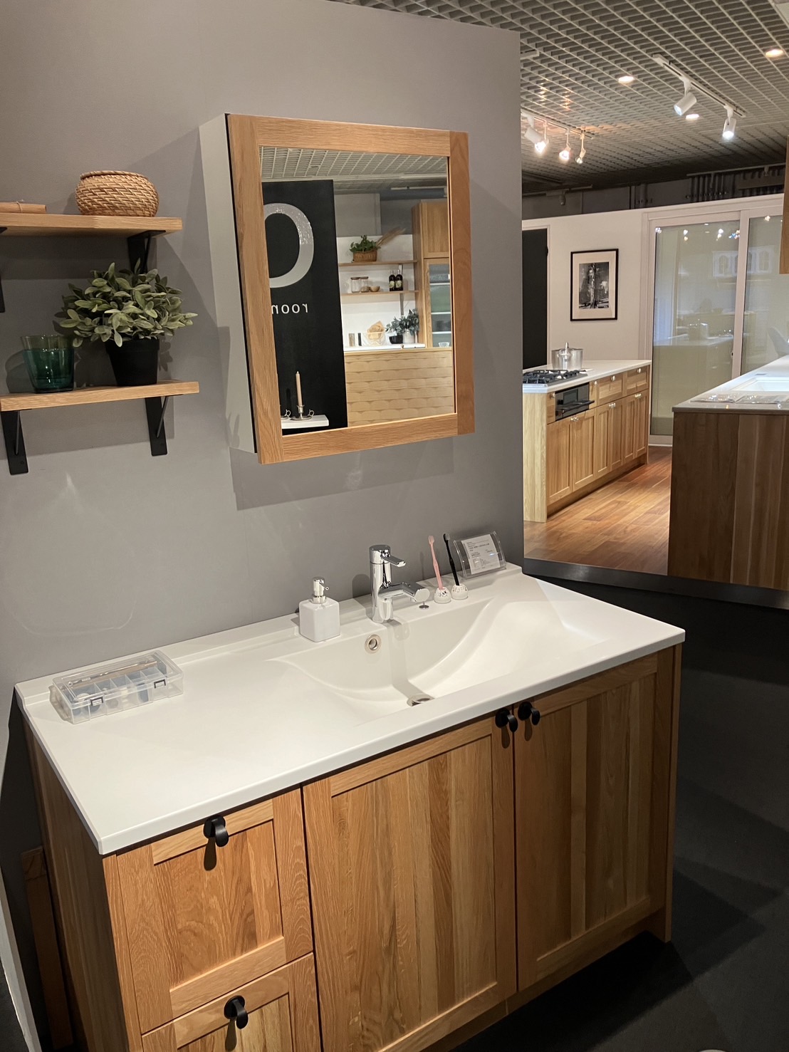 マンションリフォームをご紹介！木工事の確認へ！