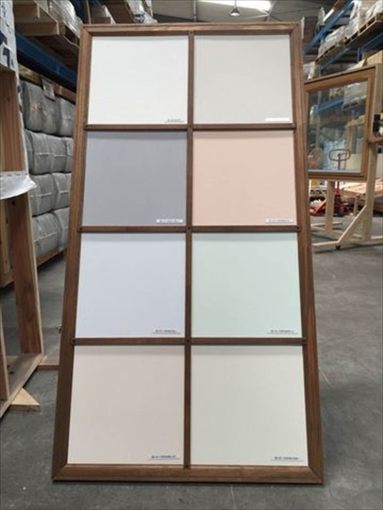 調湿する自然素材の色壁「ＥＭ漆喰」に新色7色登場！