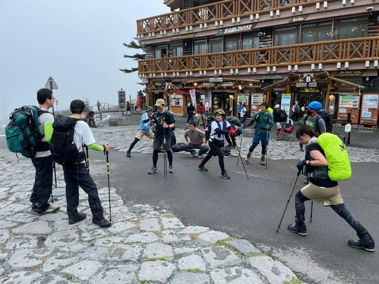 ＼富士登山レポート／ご来光を見て無事全員下山しました！