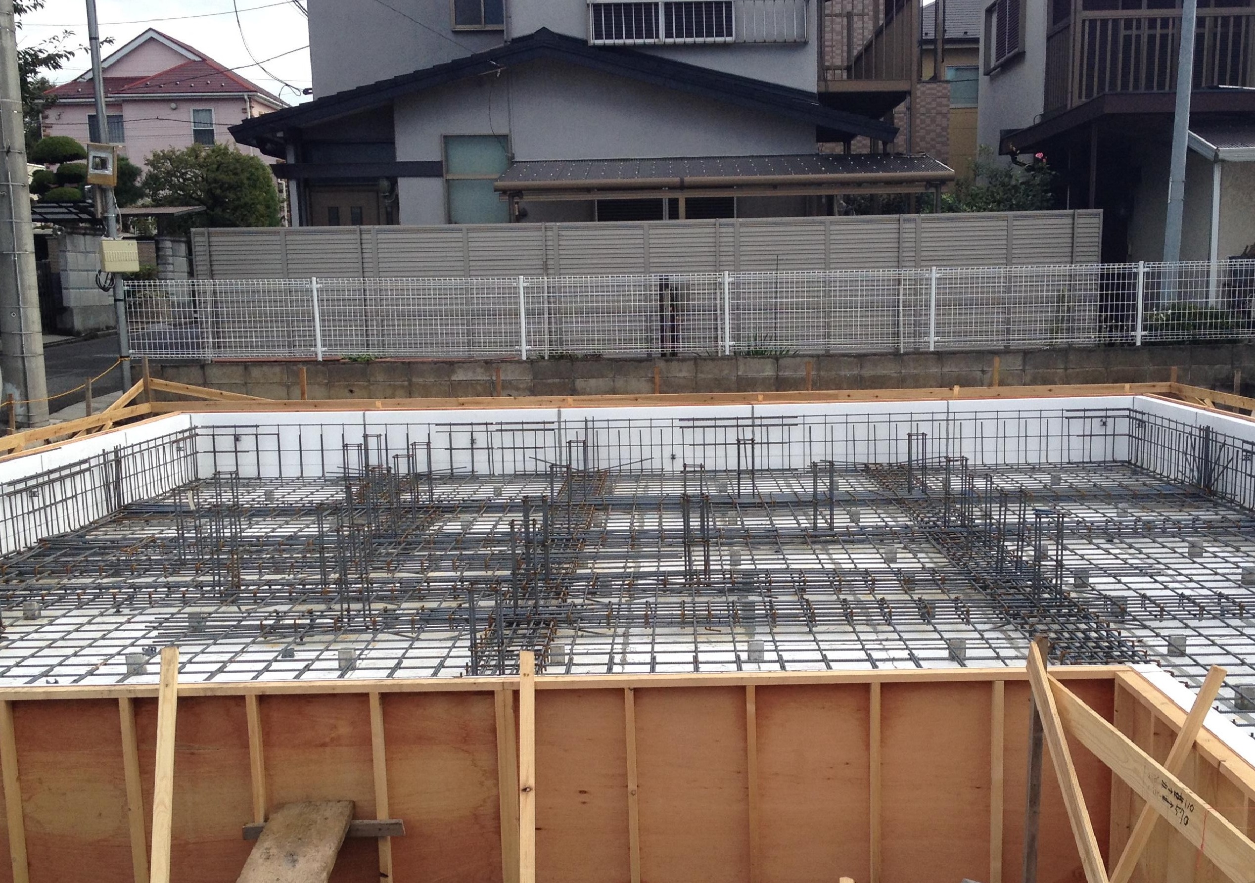 Passivhaus大宮堀の内　西方先生と基礎配筋検査