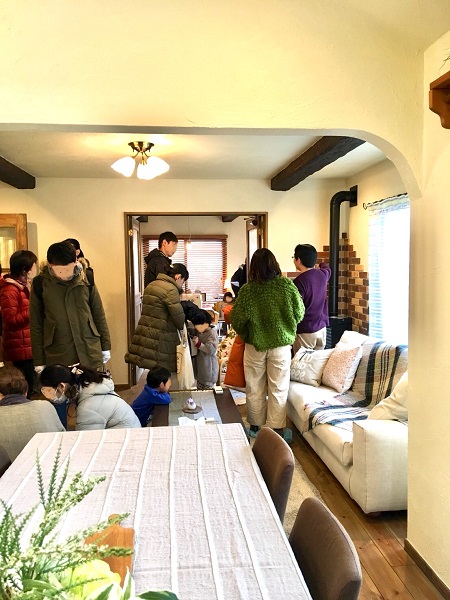 36DF8479-7121-4FBD-8AB9-CD15D71A61EE