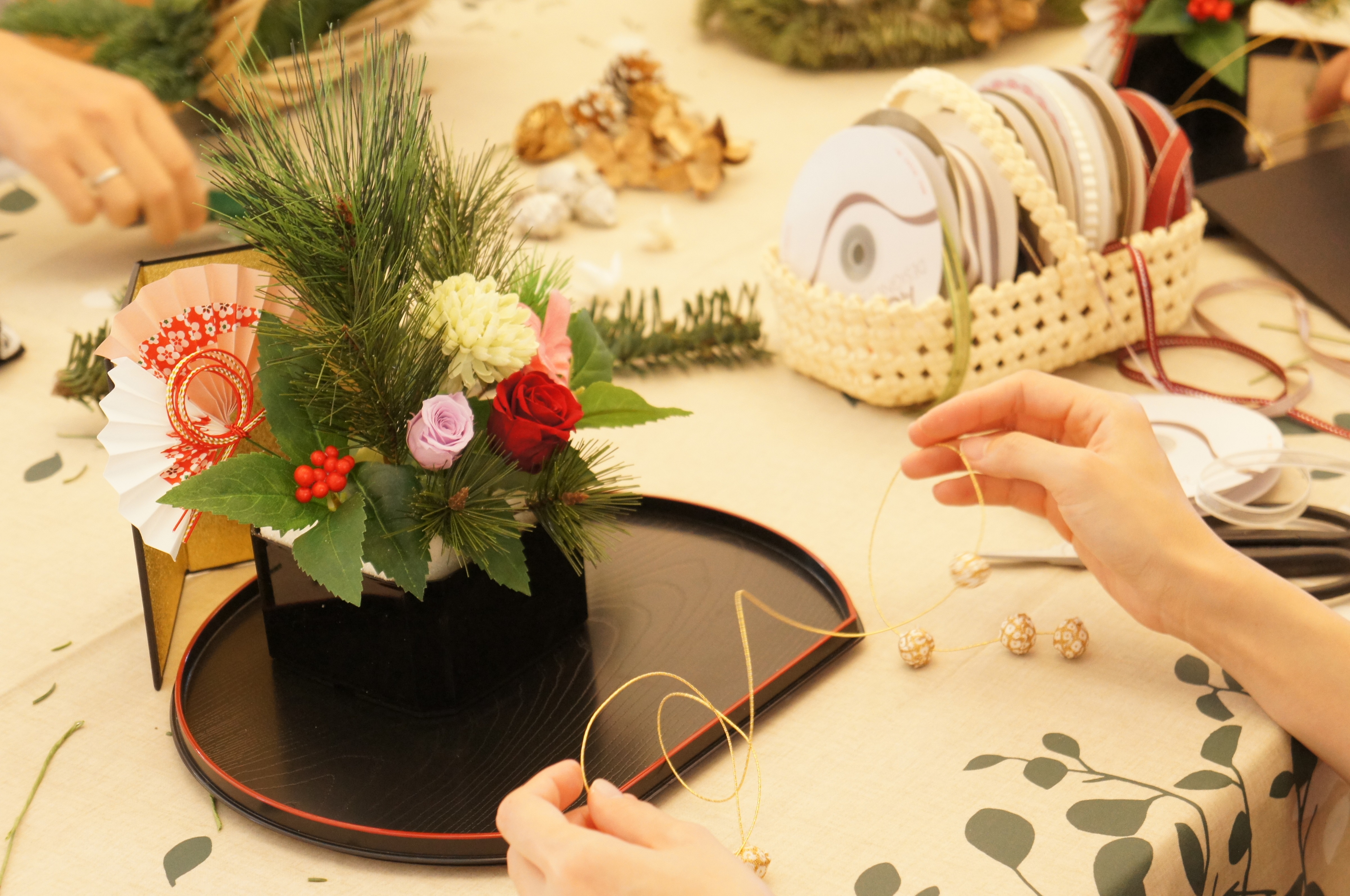 冬を彩り…12/5ワークショップ開催しました～お正月用プリザーブド編～