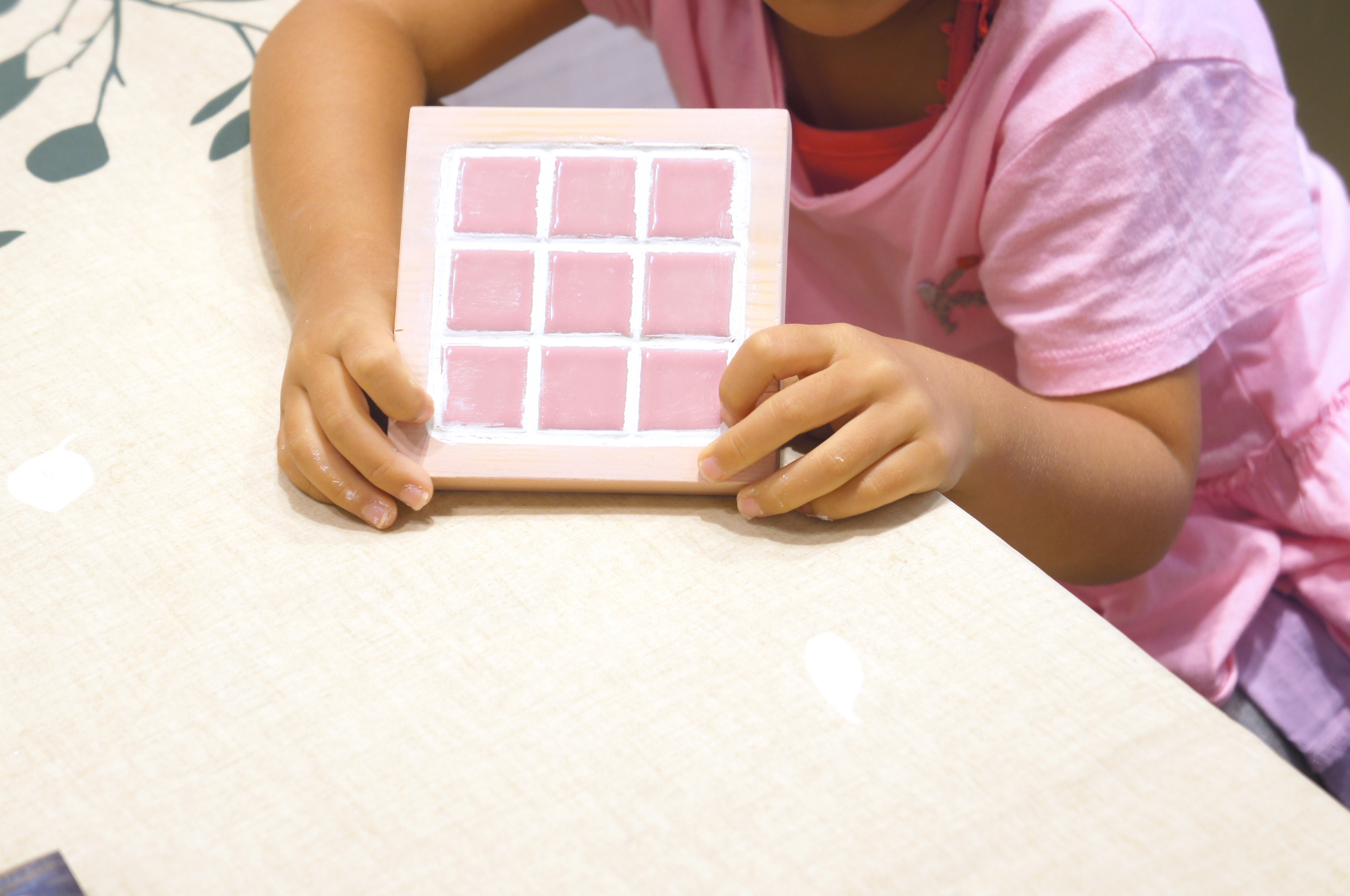 ナチュラル素材で作るタイルコースター開催しました。