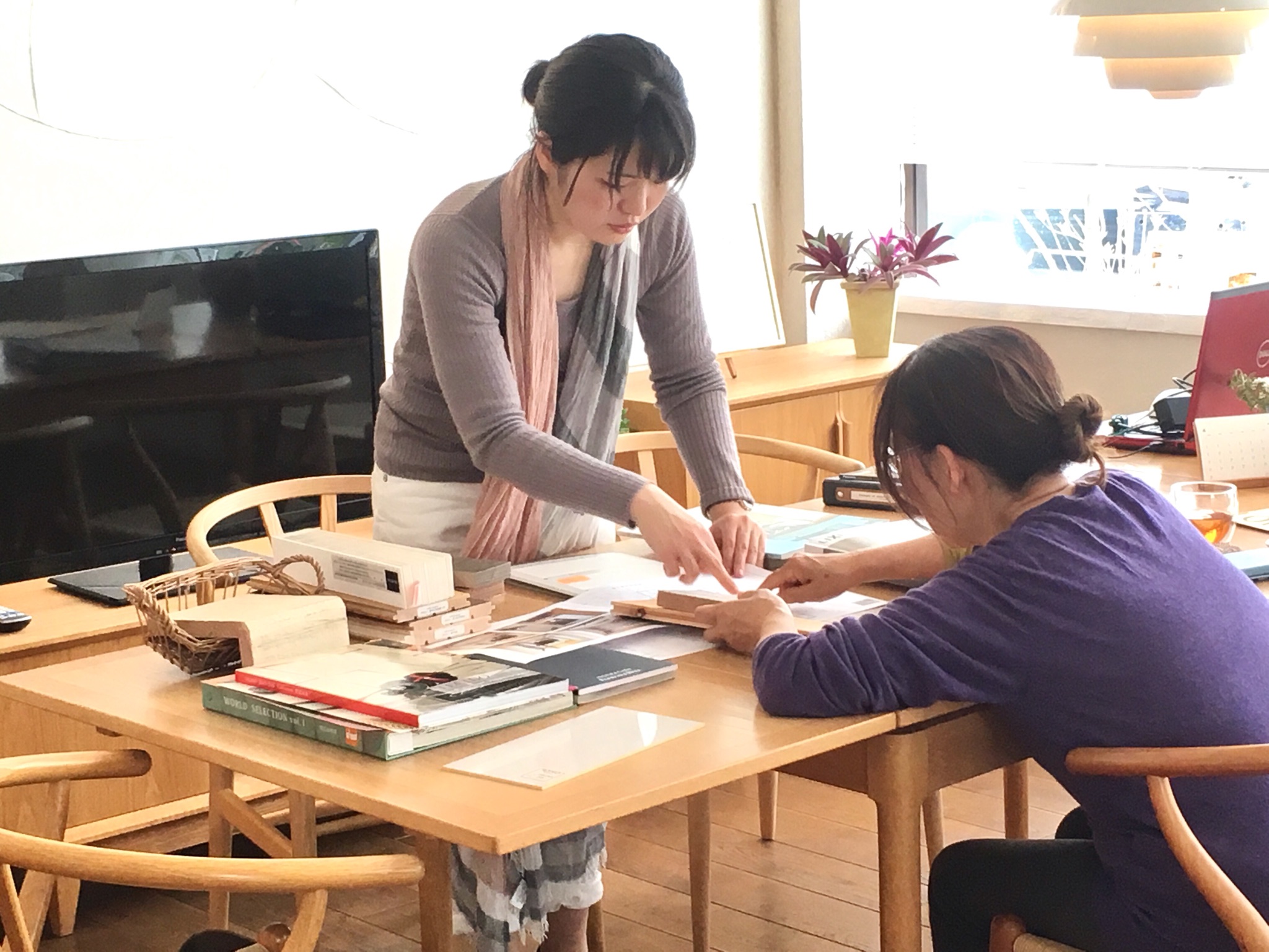 【ｲﾍﾞﾝﾄﾚﾎﾟｰﾄ】4/15：ｲﾝﾃﾘｱﾃﾞｻﾞｲﾅｰｾﾐﾅｰ＆WS「色柄ｾﾐﾅｰ＆ﾀｯｾﾙｶﾞｰﾗﾝﾄﾞ作り」