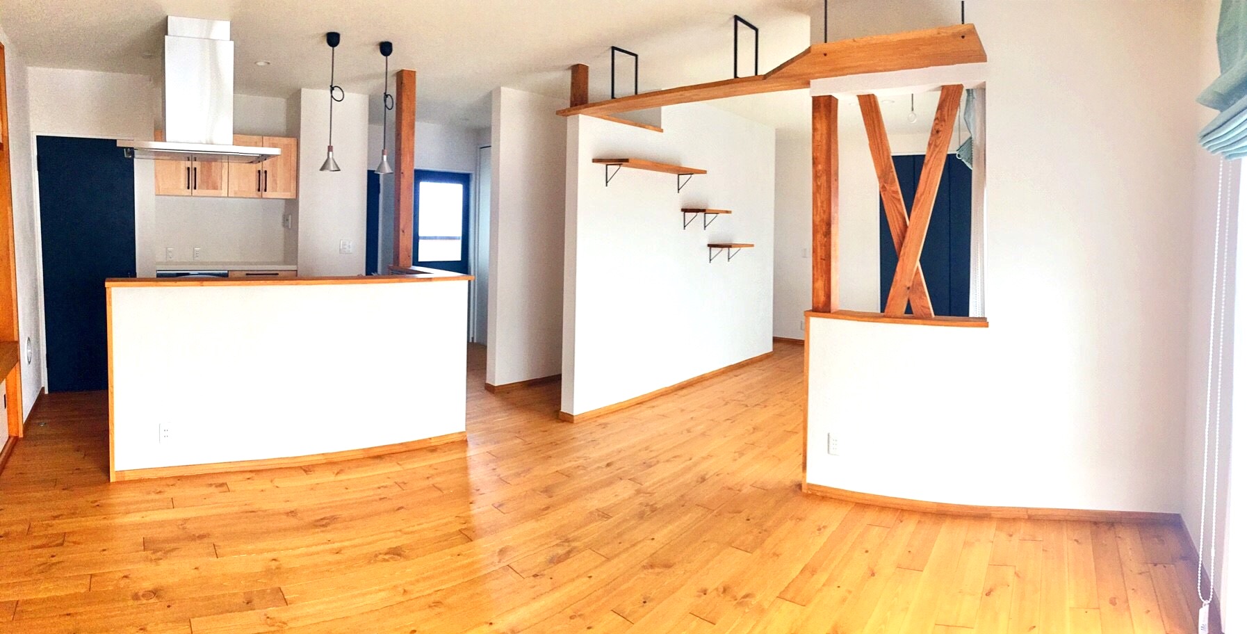 【先日完工＊熊谷店ﾘﾉﾍﾞ】お洒落なｷｬｯﾄｳｫｰｸ付きの二世帯のお家