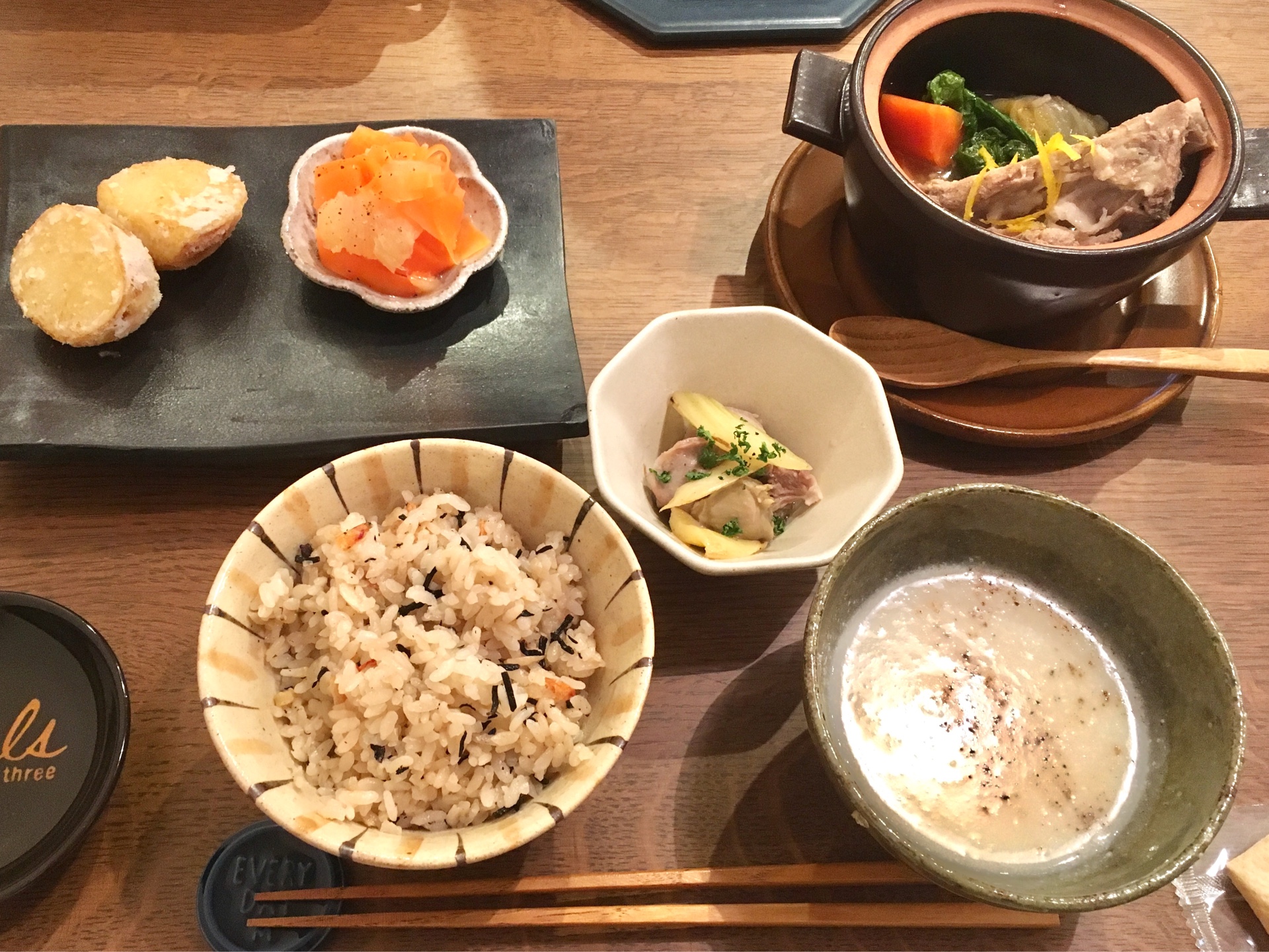 【定休日に都内のstudio mのカフェへ…】見て食べて作って愉しむ＊MEALS ARE DELIGHTFUL