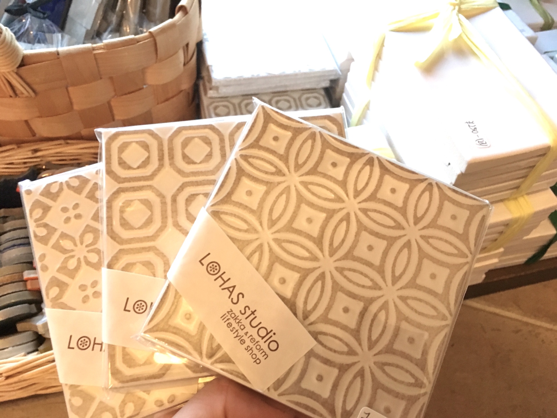 【人気＊アウトレットタイル】種類が増えました！＊コースターやDIY用にぜひ…♪